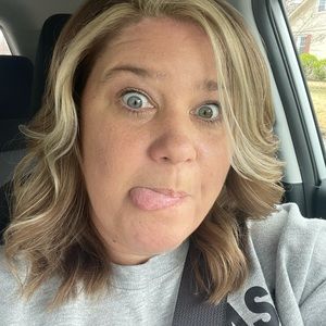 Meet your Posher, Heidi